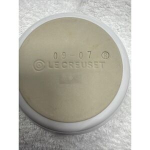 Le Creuset White Stoneware Beaded Rim Round Ramekin Baking Dish 09-07 5.5 Inch